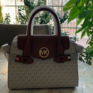 Michael Kors Carmen Medium Vanilla
